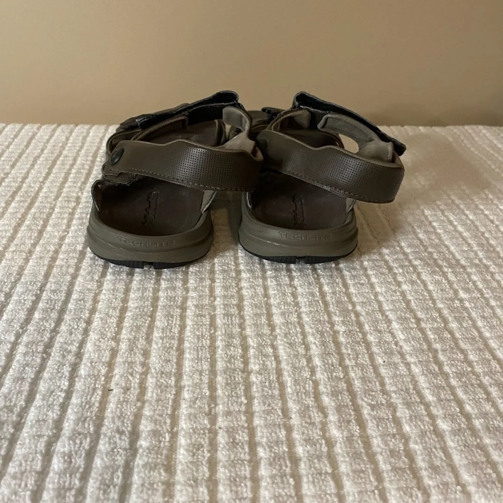 Columbia Men’s Techlite Sandals